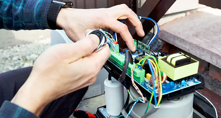 Automatic Driveway Gate Repair in Temple Terrace, FL