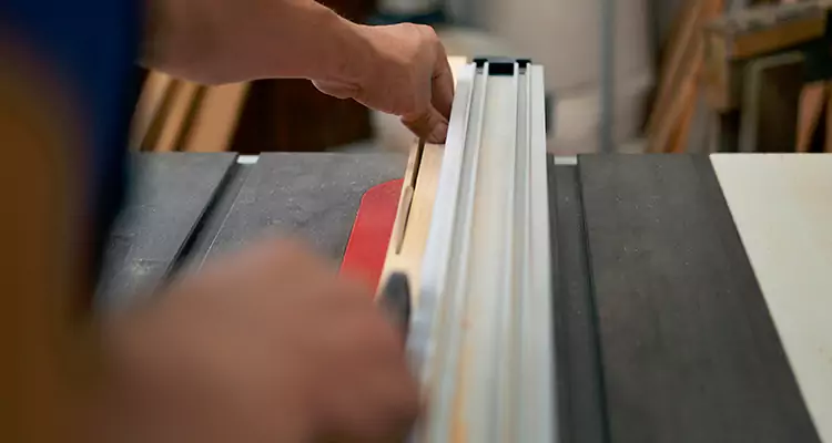 Bifold Door Seal Repair in Temple Terrace, FL