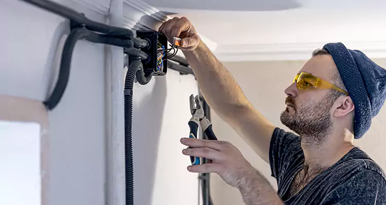 Garage Door Opener Cable Repair in Temple Terrace, FL