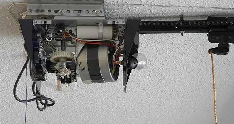 Emergency Garage Door Opener Repair in Temple Terrace, FL
