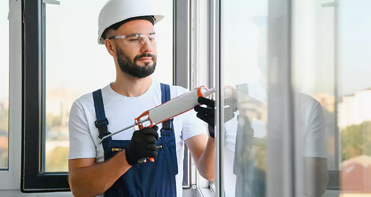 Retractable Screens Repair for Patio in Temple Terrace, FL