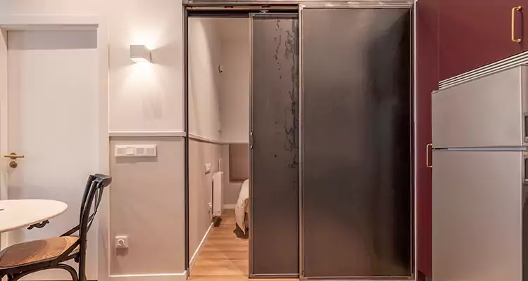 We Fix Closet Sliding Door in Temple Terrace, FL