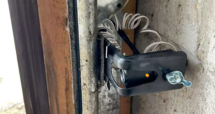 Fix Broken Garage Door Sensor in Temple Terrace, FL