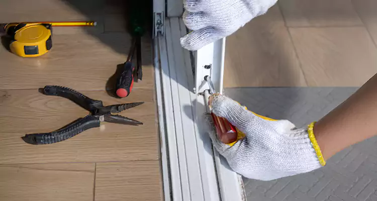 Closet Sliding Door Track Repair in Temple Terrace, FL